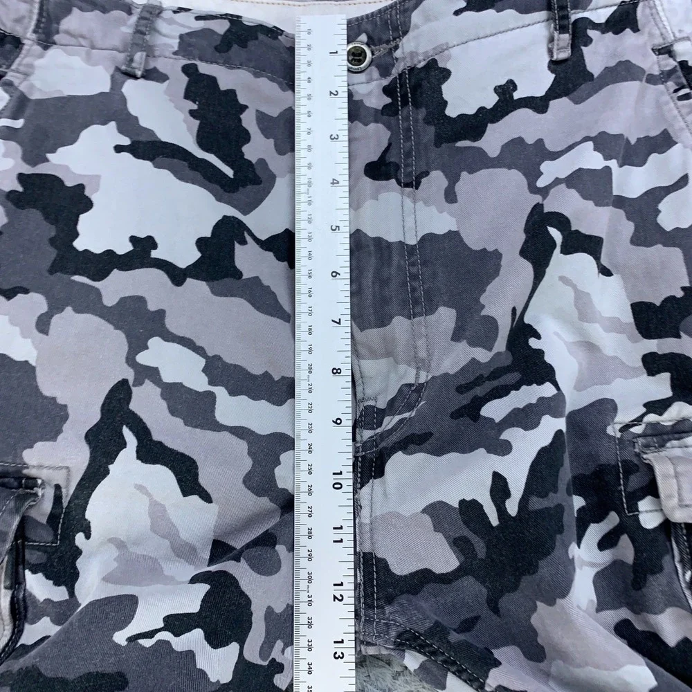 Levi's Cargo Pants Mens 36 (Fits 36x29) Gray Camo Straight Leg Cotton 12462-0019